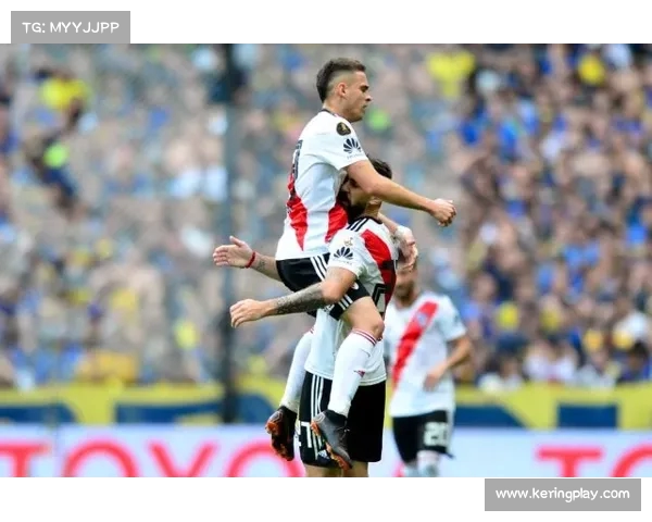 南美解放者杯阿根廷青年人客场逆转展现顽强意志